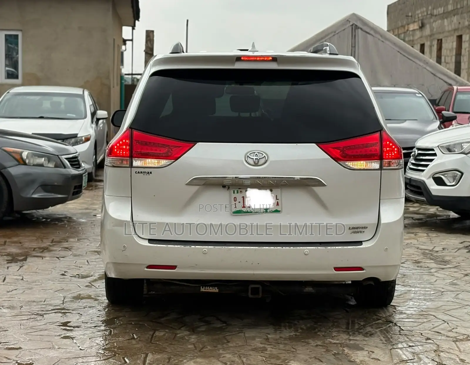 Toyota Sienna Limited 7-Passenger 4dr Minivan AWD (3.5L 6cyl 6A) 2014