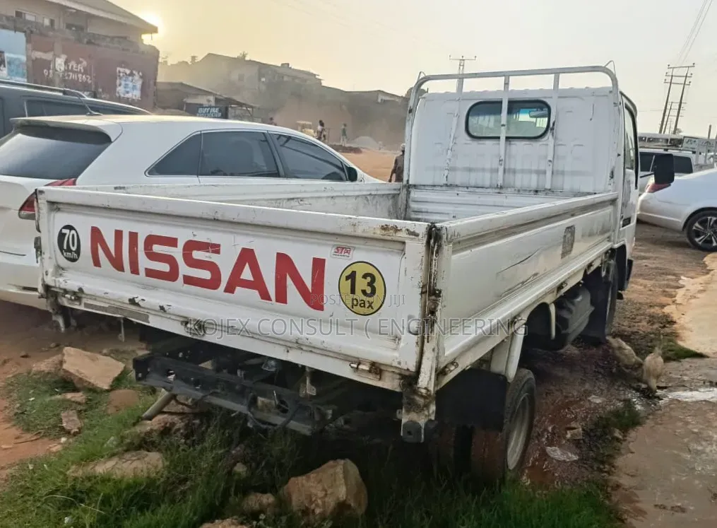Foreign Used Nissan Cabstar 2010 White