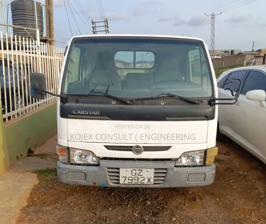 Foreign Used Nissan Cabstar 2010 White