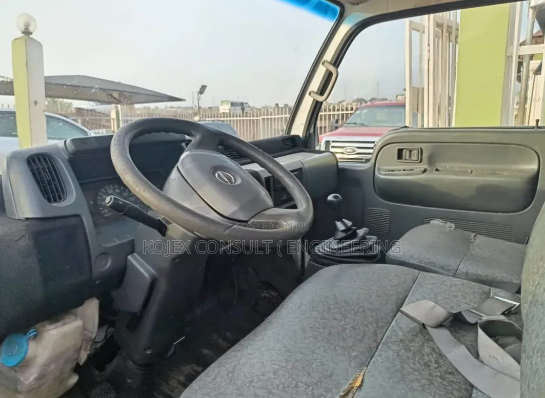 Foreign Used Nissan Cabstar 2010 White