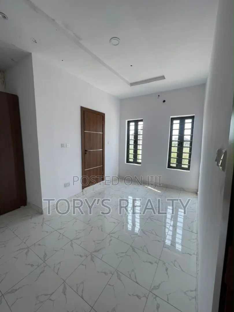 3bdrm Duplex in Ado / Ajah for sale