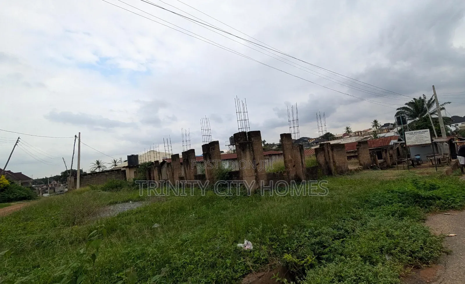 600Sqm of Land on a Tarred Road for Sale at Ashi-Bodija, Ibadan.