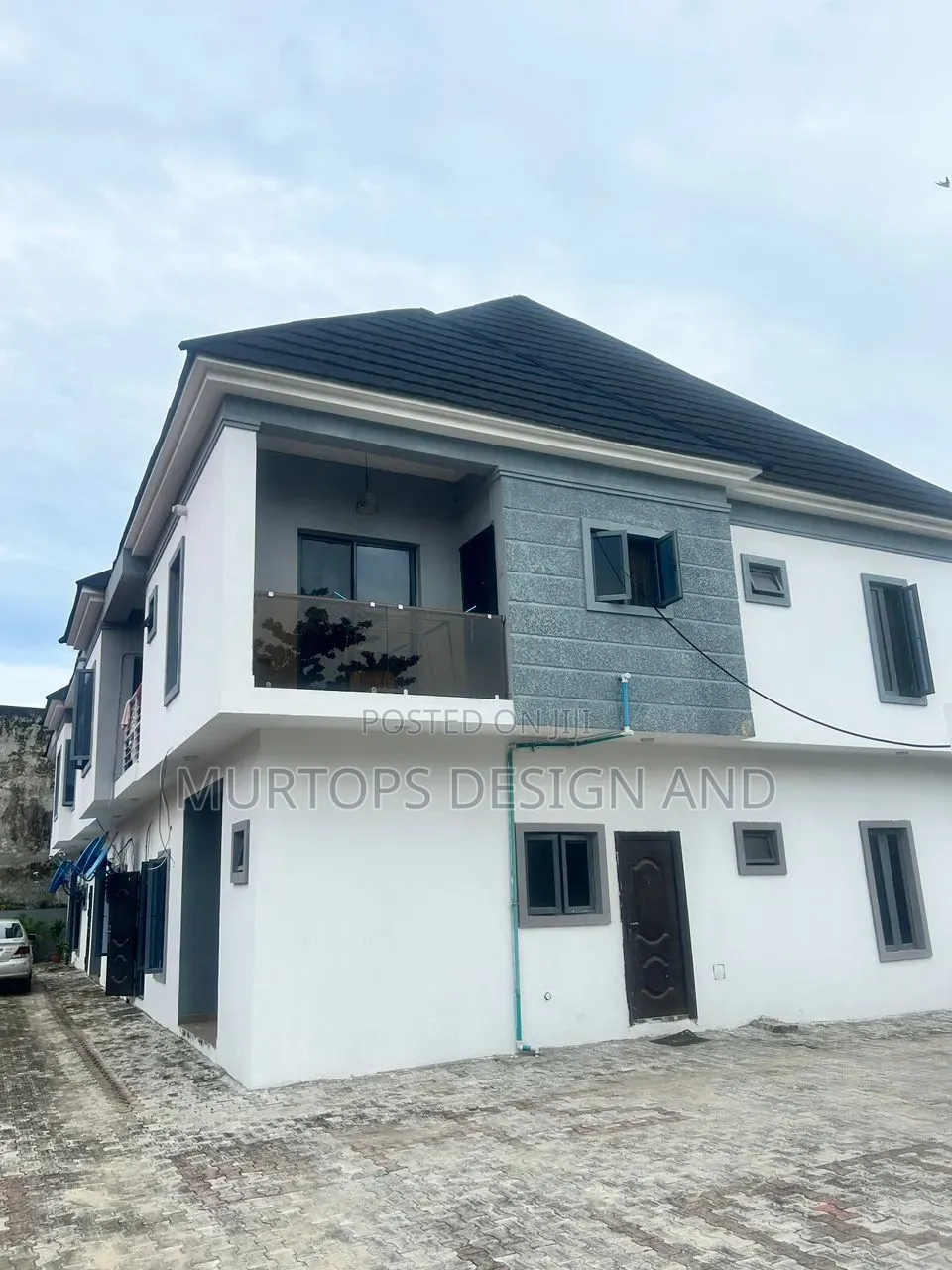 12bdrm Block of Flats in Off Lekki-Epe Expressway for sale