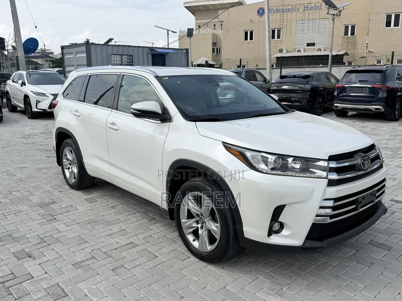 Toyota Highlander Limited 2019 White