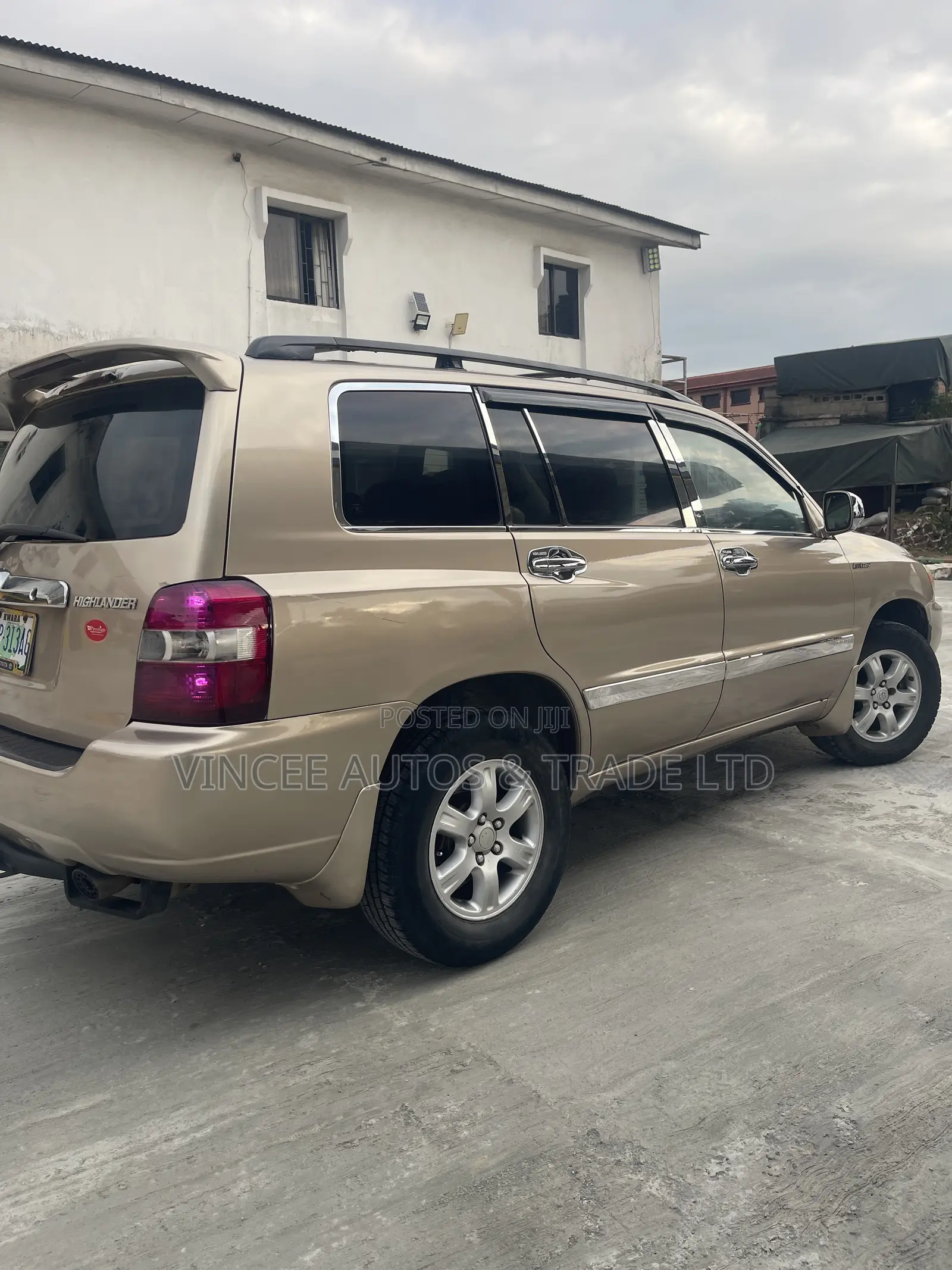 Toyota Highlander Limited V6 2005 Gold