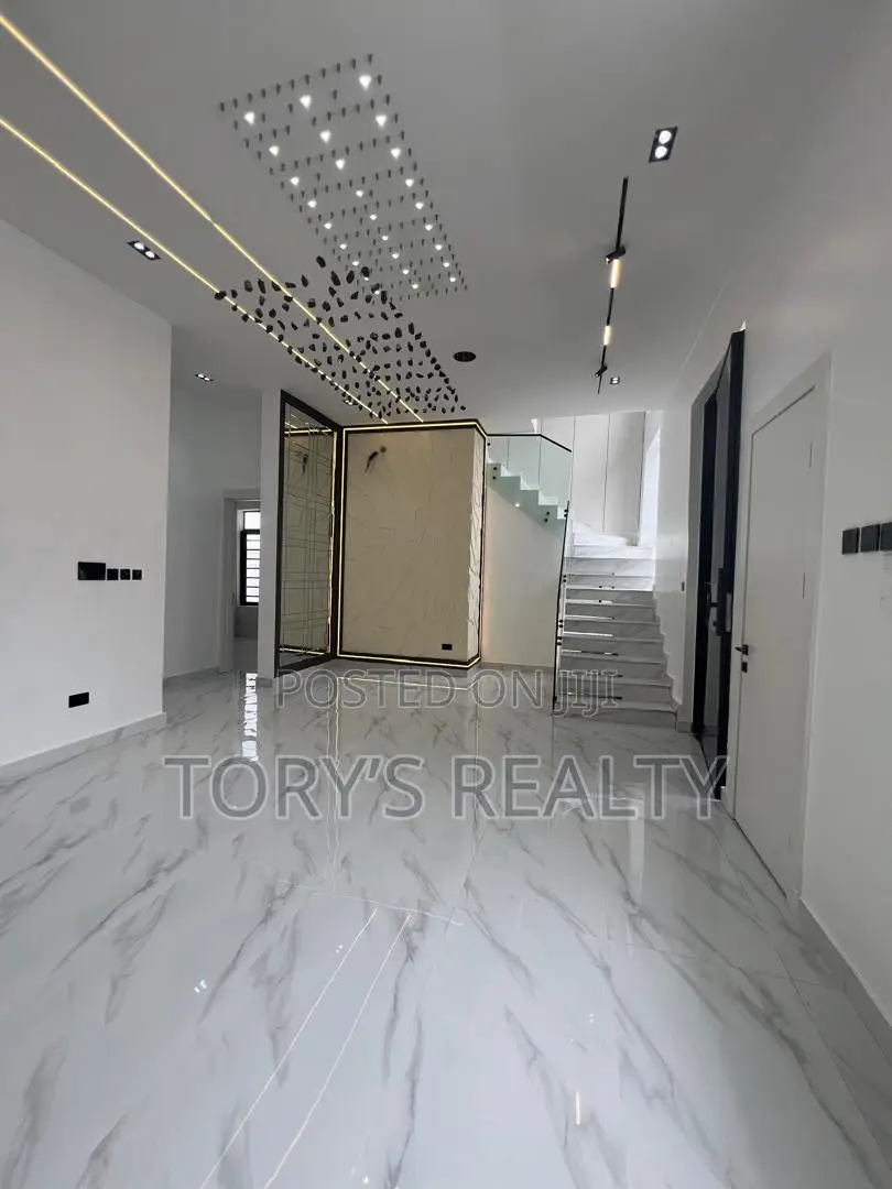 4bdrm Duplex in Ado / Ajah for sale