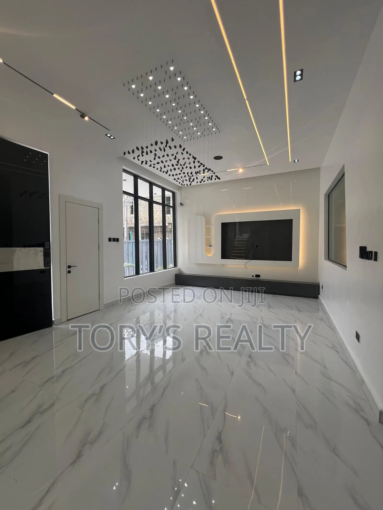 4bdrm Duplex in Ado / Ajah for sale