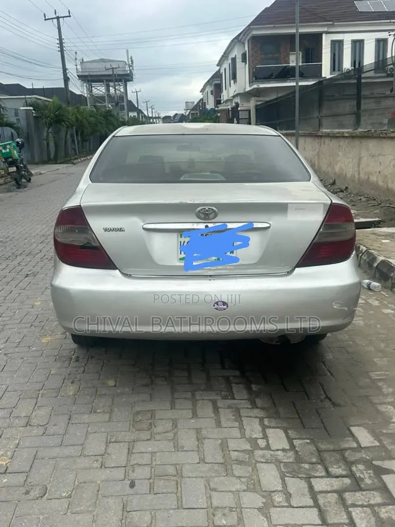 Toyota Camry 2004 Silver
