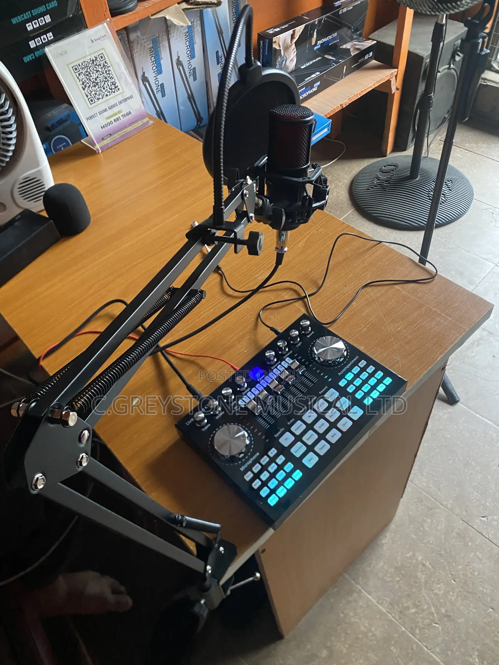 Podcast EQUIPMENT Complete With , Stand, Mic, Popfiiter, and Cable