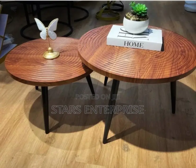 Sides Stool / Modern Corner Table.