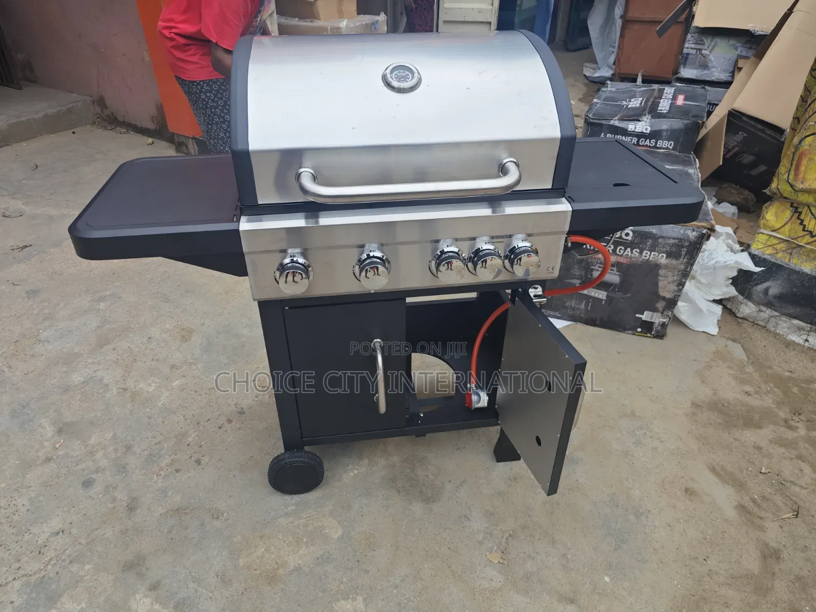 Gas Barbecue Four Burners With Side Burner