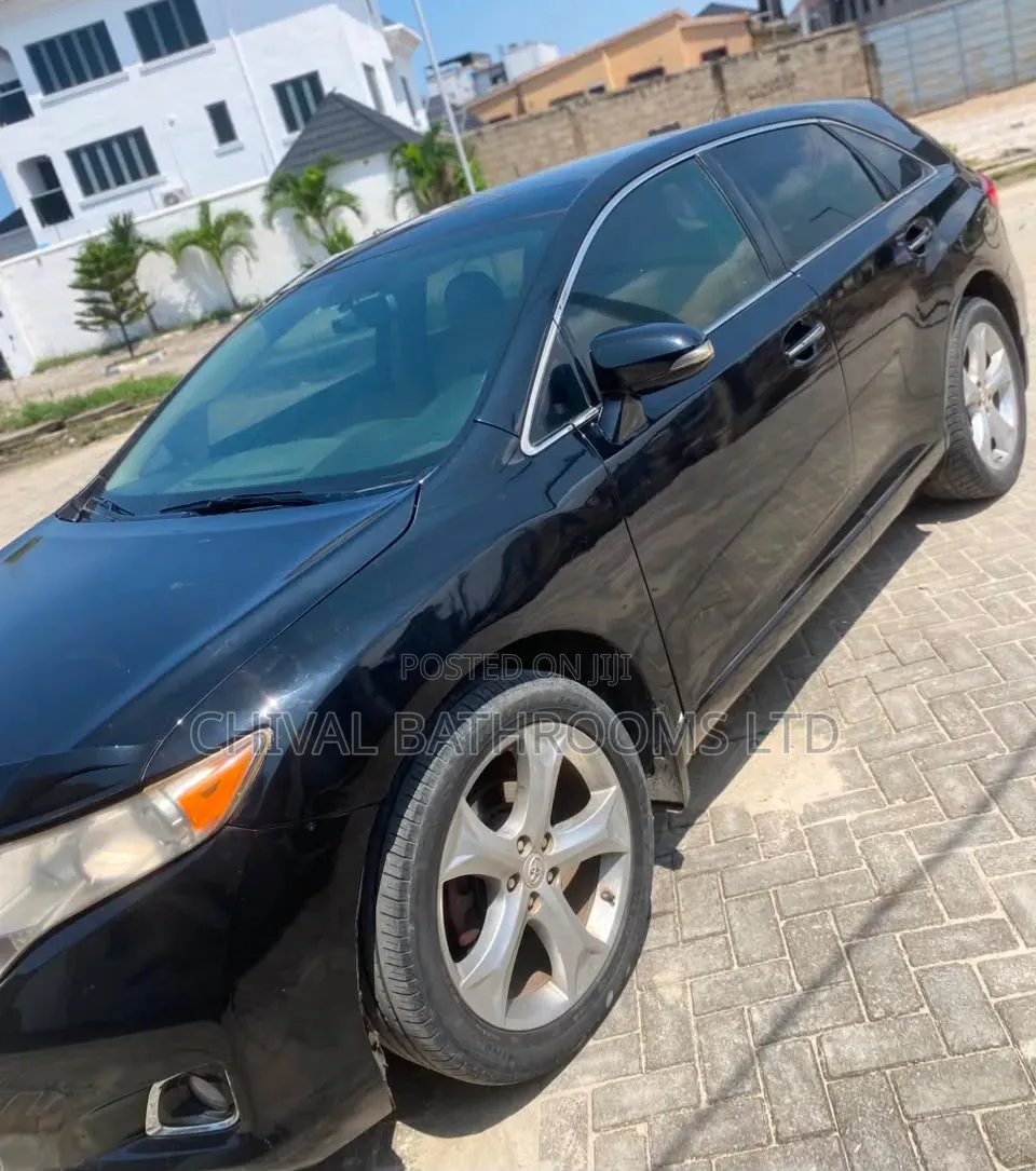 Toyota Venza 2010 Black