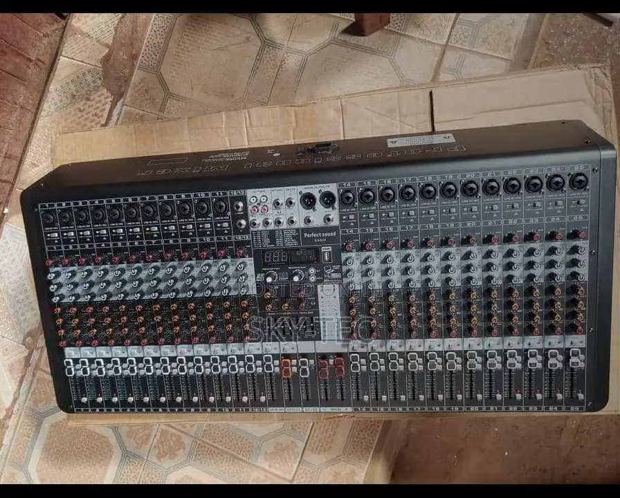 Original Yamaha Mixed 24channels 2group 2auxiliary With Recording, USB