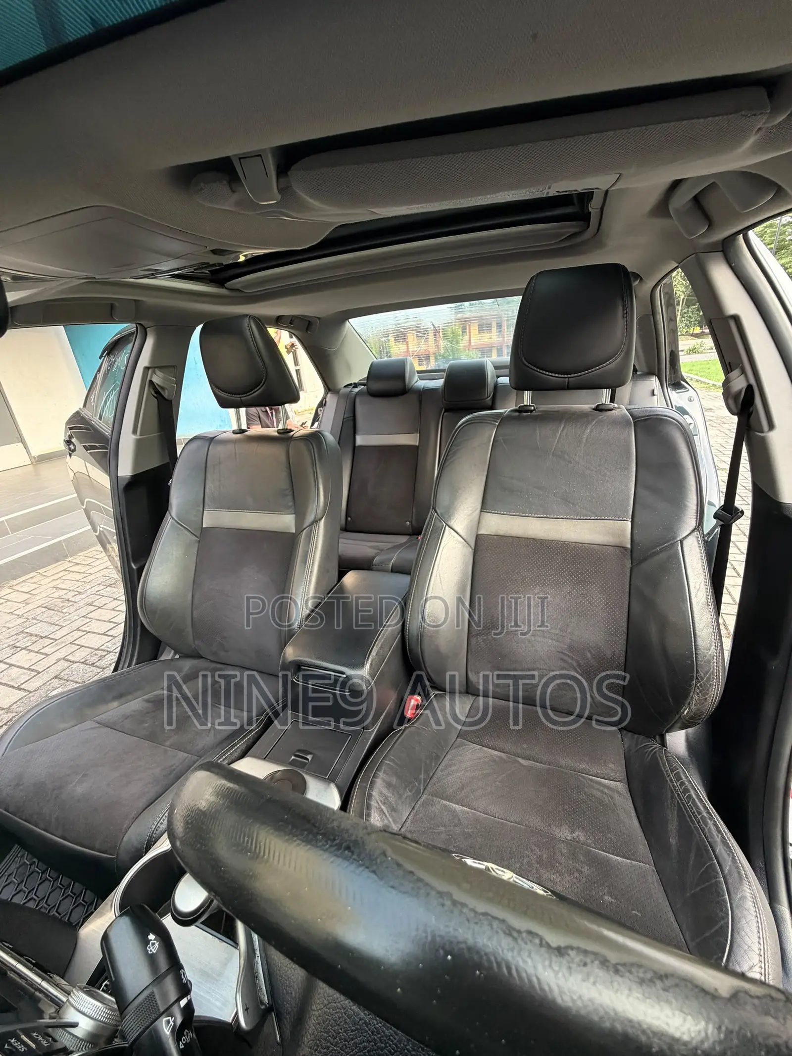 Toyota Camry SE 4dr Sedan (3.5L 6cyl 6A) 2014 Black
