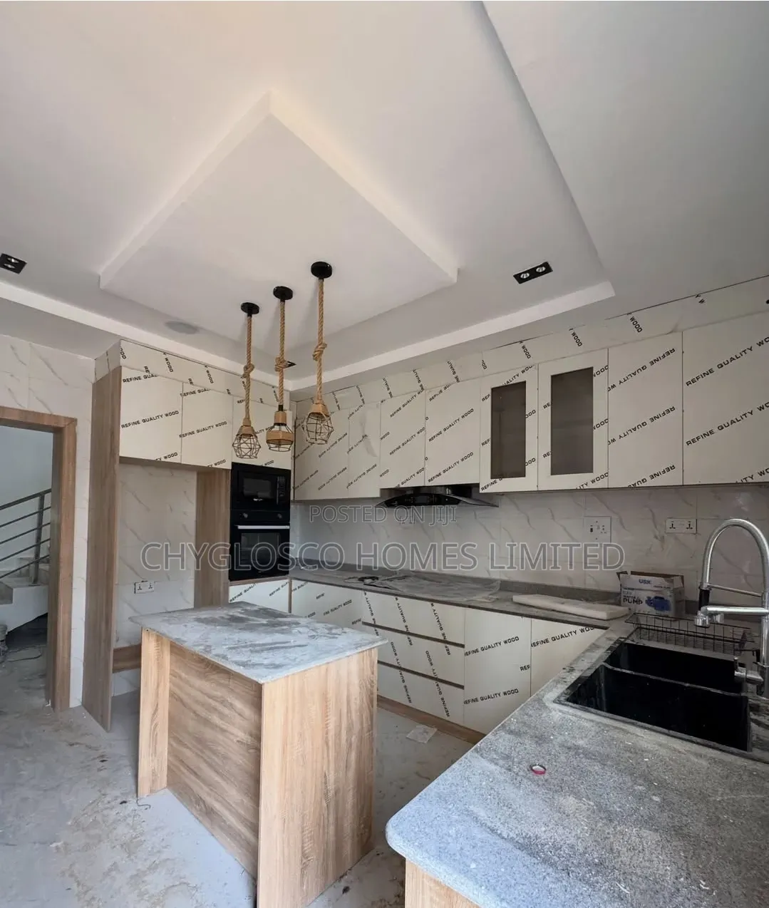 4bdrm Duplex in Eliozu for sale