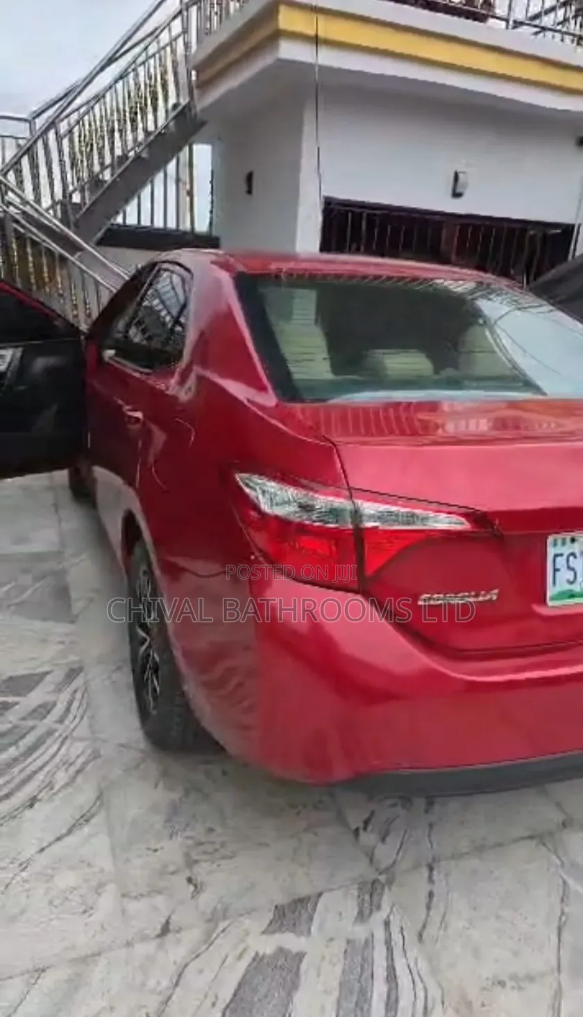 Toyota Corolla 2016 Red