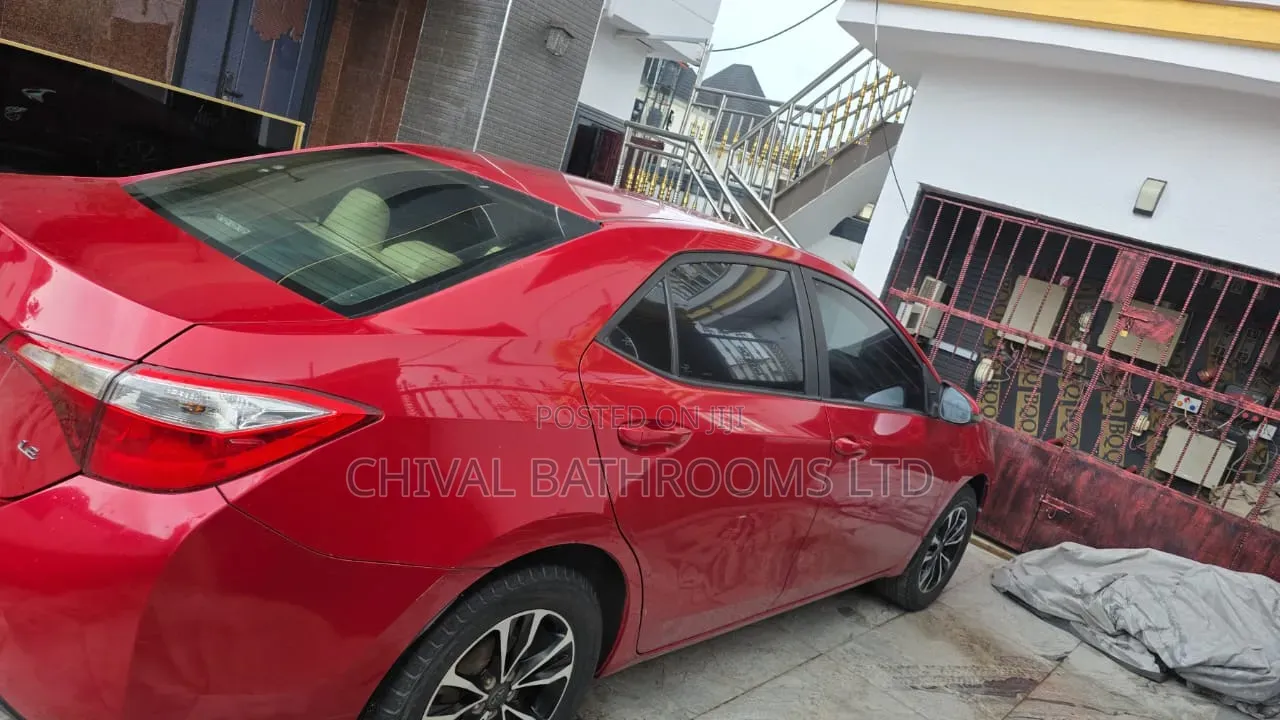 Toyota Corolla 2016 Red