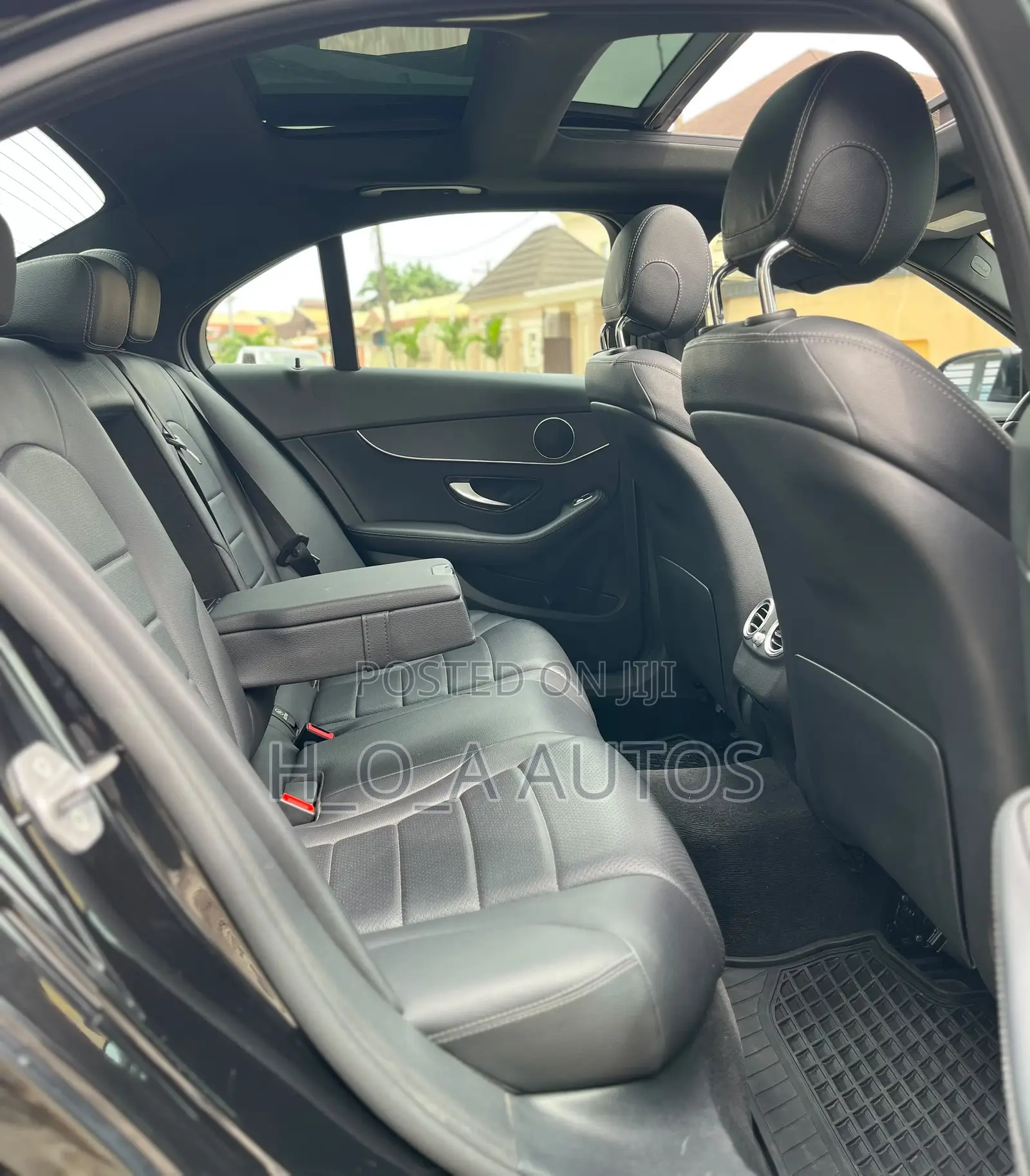 Mercedes-Benz C300 2021 Black