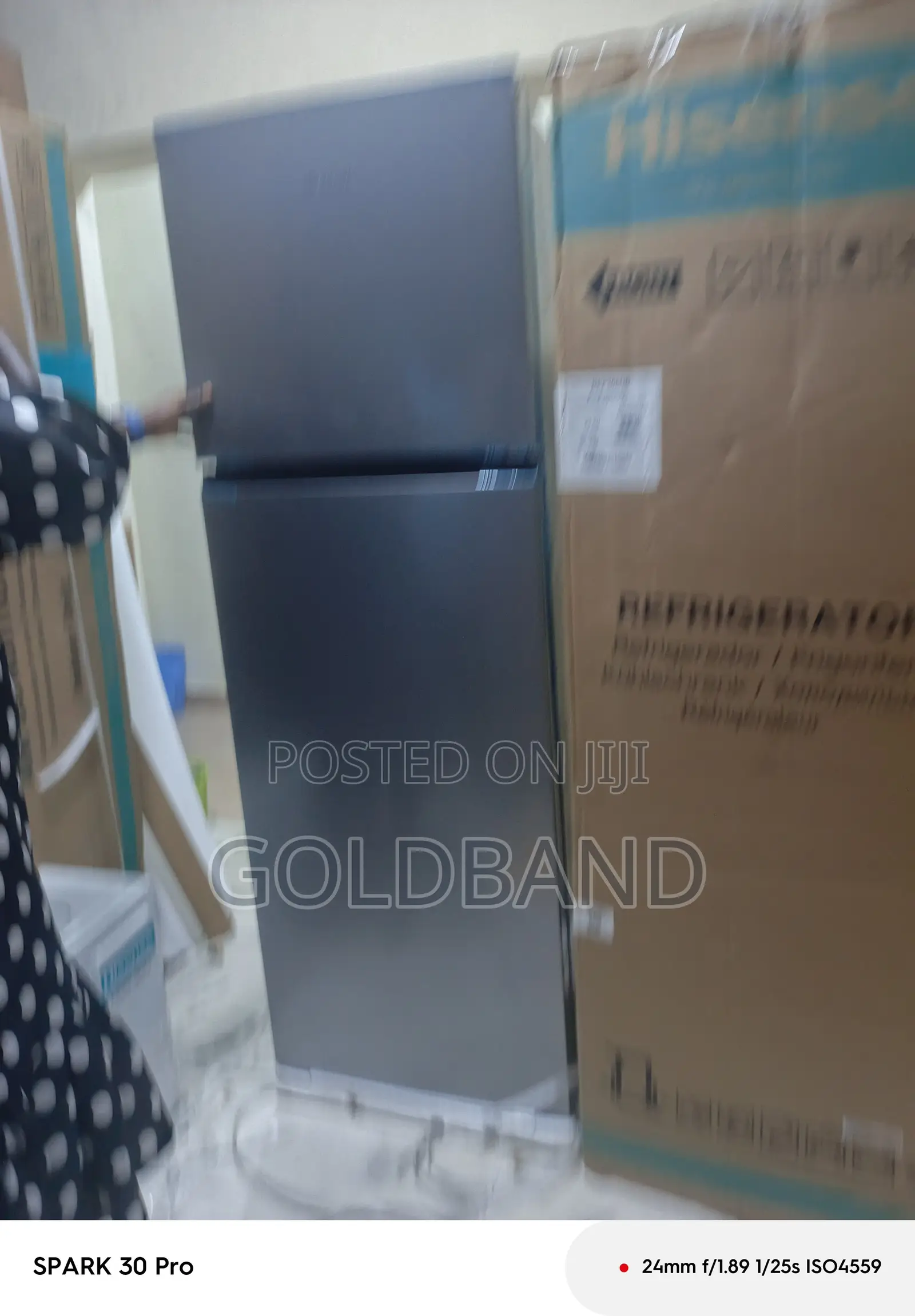 Hisense 306DR Refrigerator – Maximum Fresh Food Storage