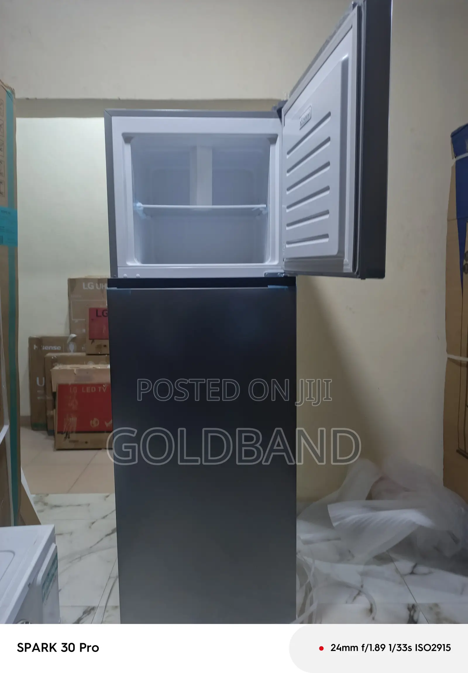 Hisense 306DR Refrigerator – Maximum Fresh Food Storage