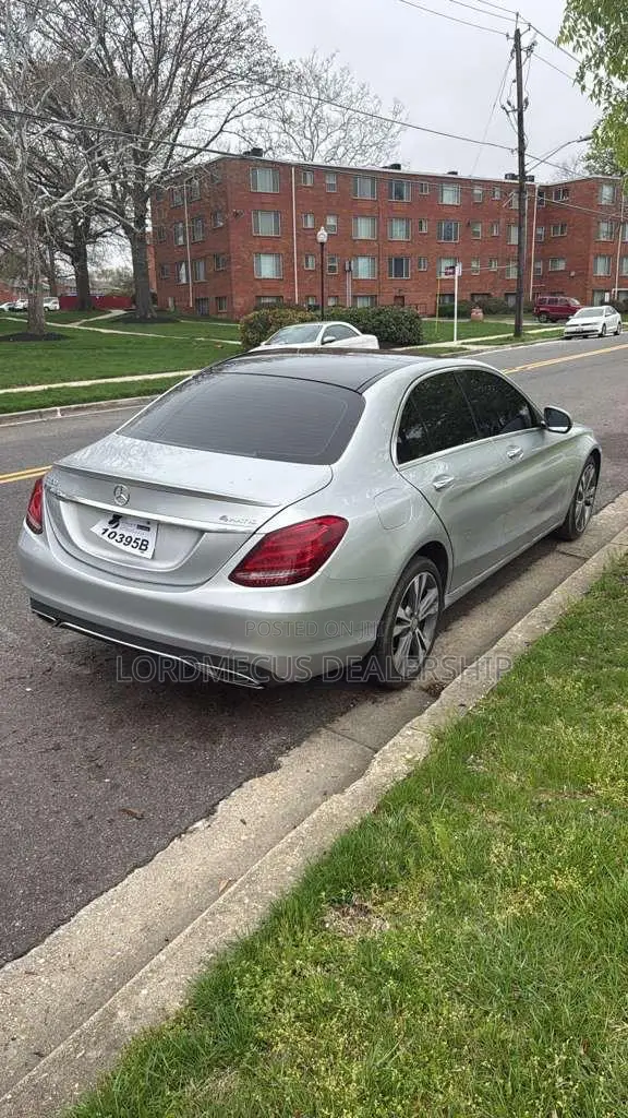 Mercedes-Benz C300 Luxury 4matic Sedan AWD (2.0L 4cyl 7A) 2017 Silver
