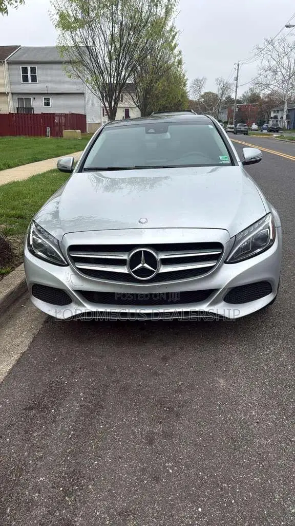 Mercedes-Benz C300 Luxury 4matic Sedan AWD (2.0L 4cyl 7A) 2017 Silver