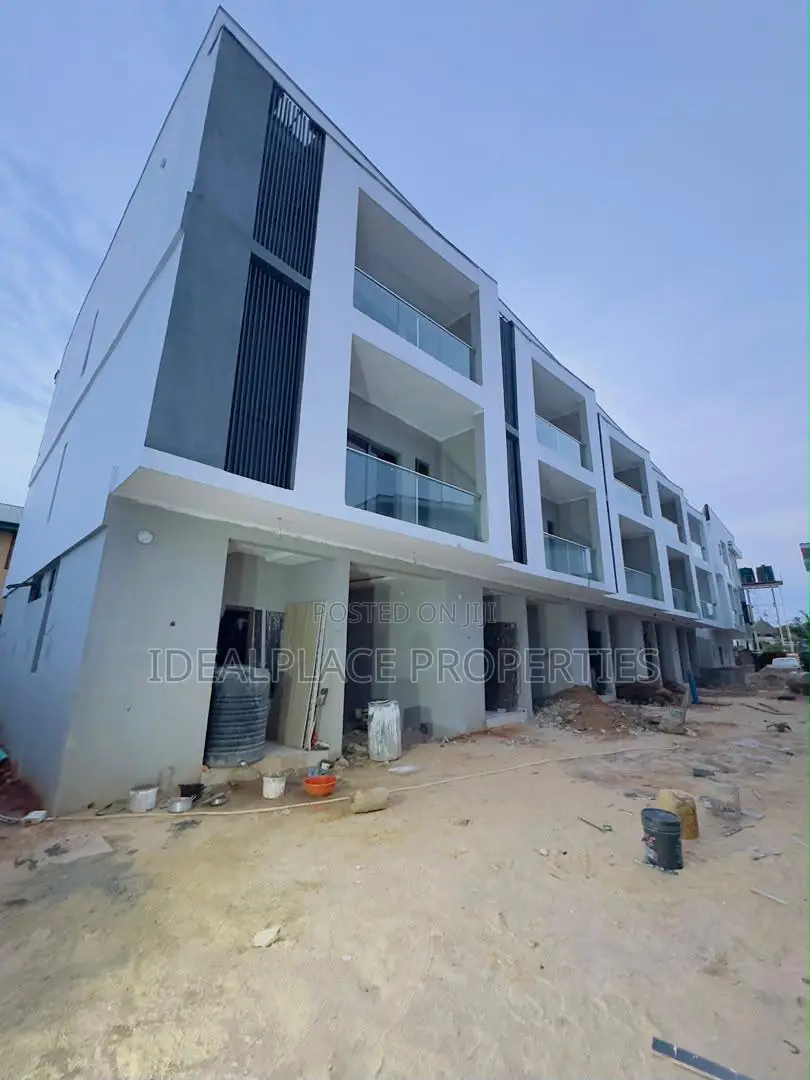 4bdrm Duplex in Ogudu GRA for sale
