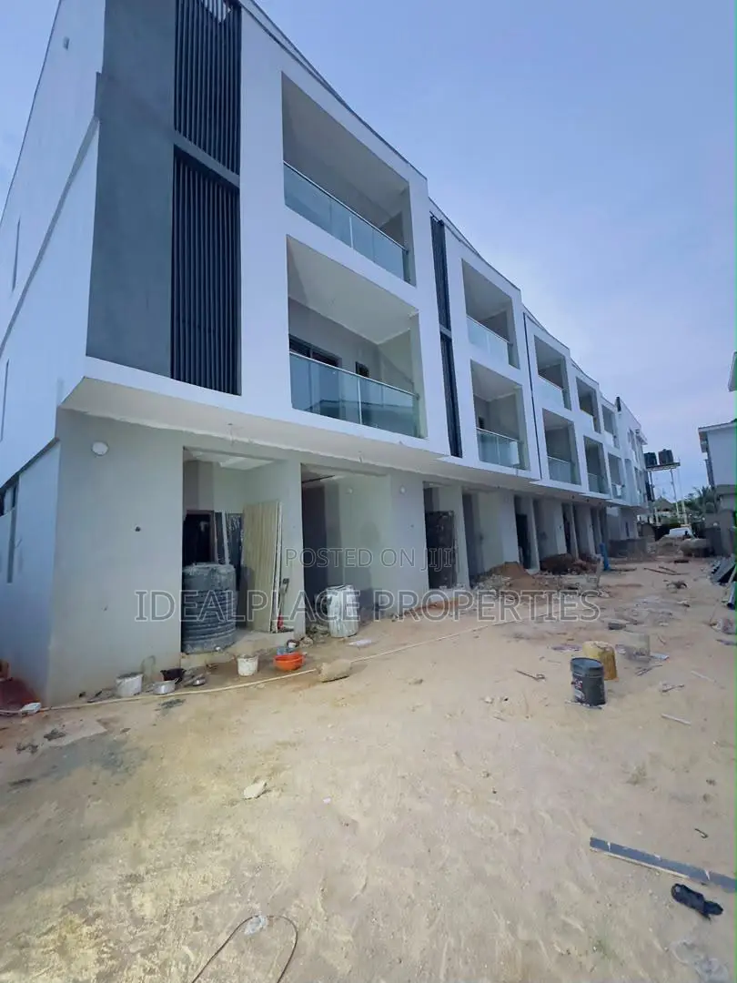 4bdrm Duplex in Ogudu GRA for sale