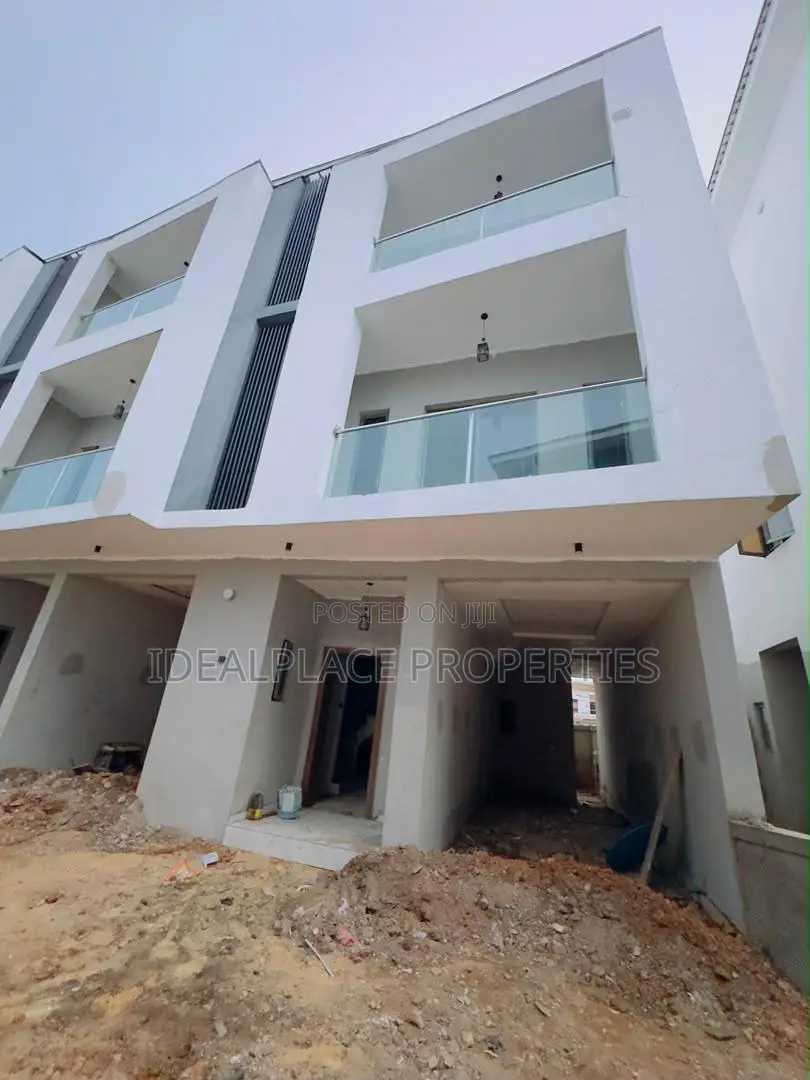 4bdrm Duplex in Ogudu GRA for sale