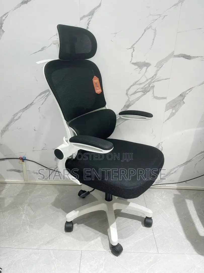 Modern Office Chair / Swivel Chair