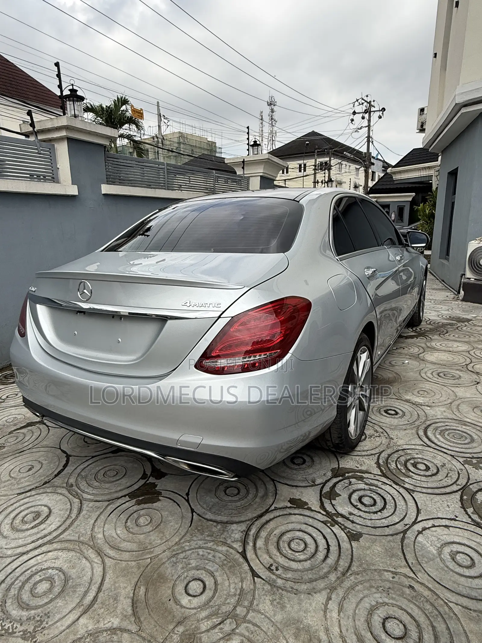 Mercedes-Benz C300 Luxury 4matic Sedan AWD (2.0L 4cyl 7A) 2017 Silver