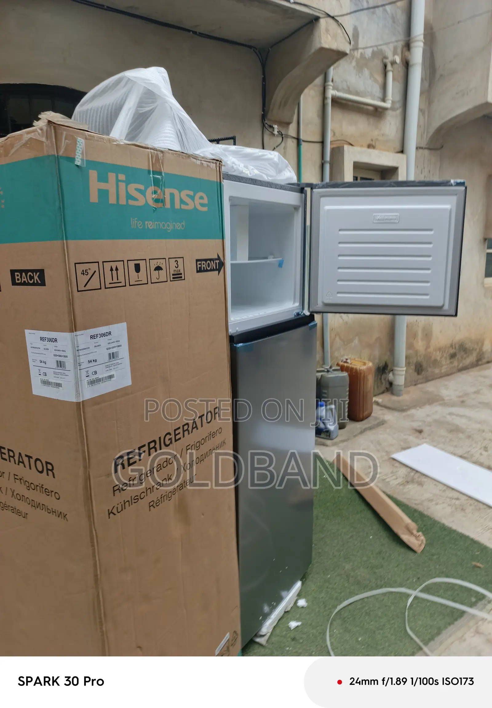 Hisense Double Door Refrigerator – 295L Storage Capacity