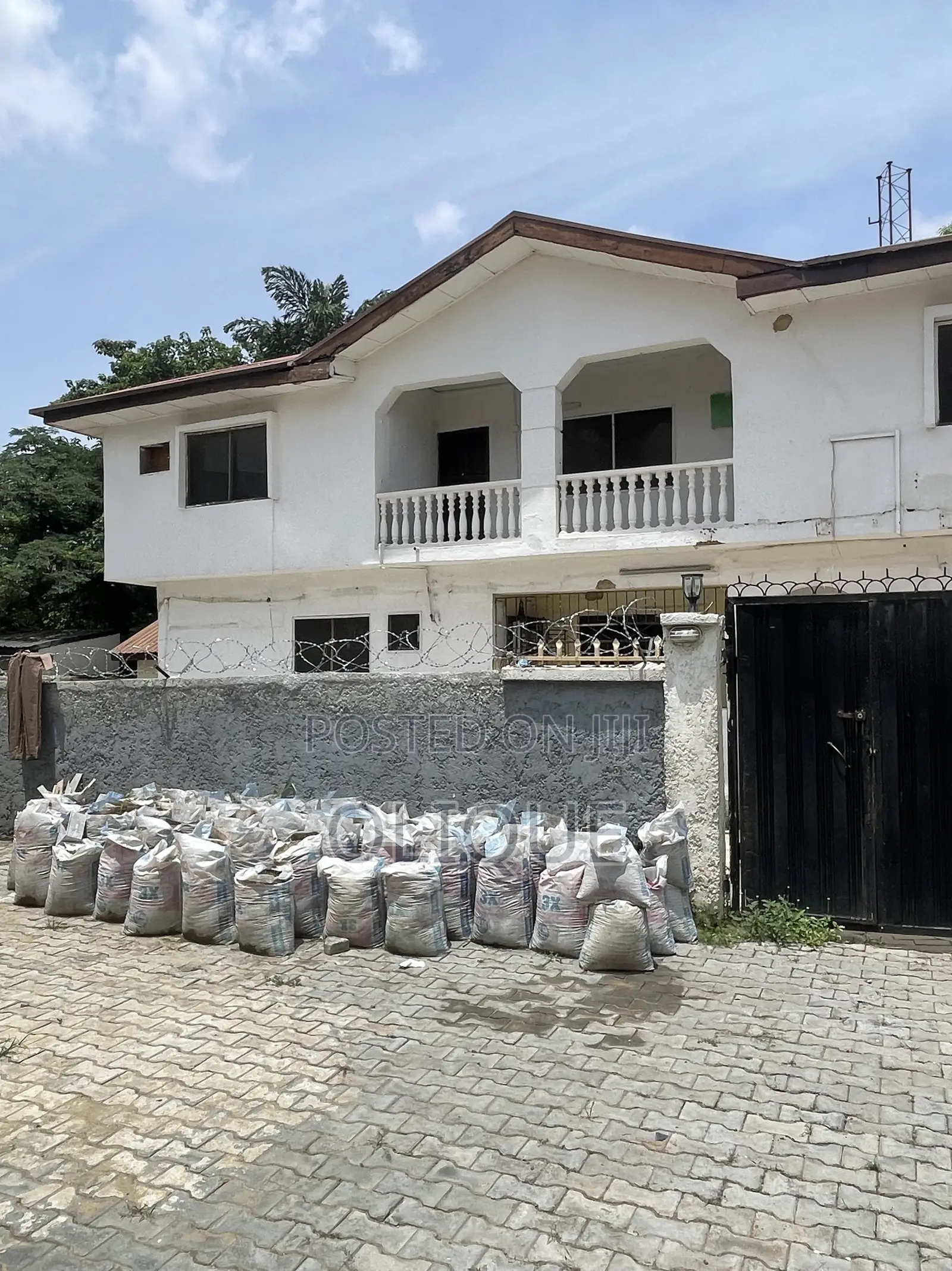5bdrm Duplex in Wuse 2 Off Aminu for rent