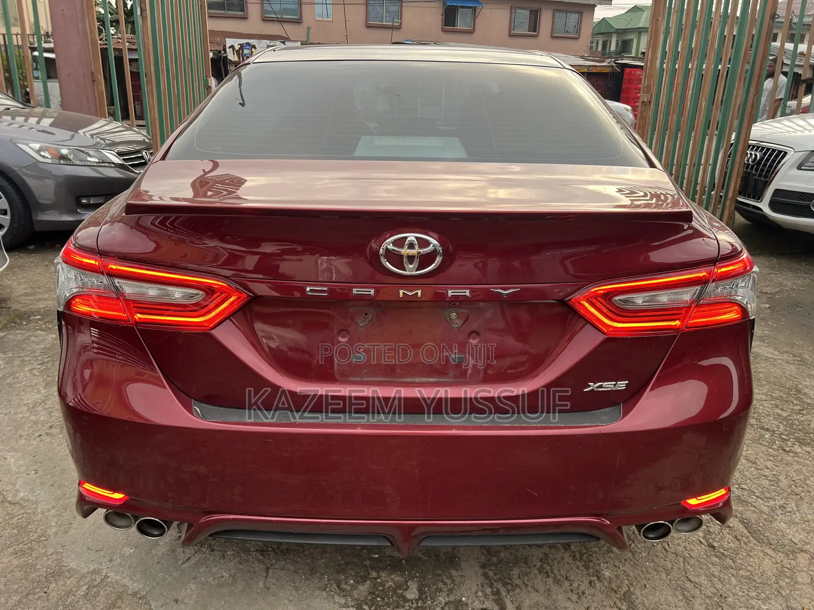 Toyota Camry XSE FWD (2.5L 4cyl 8AM) 2018 Red