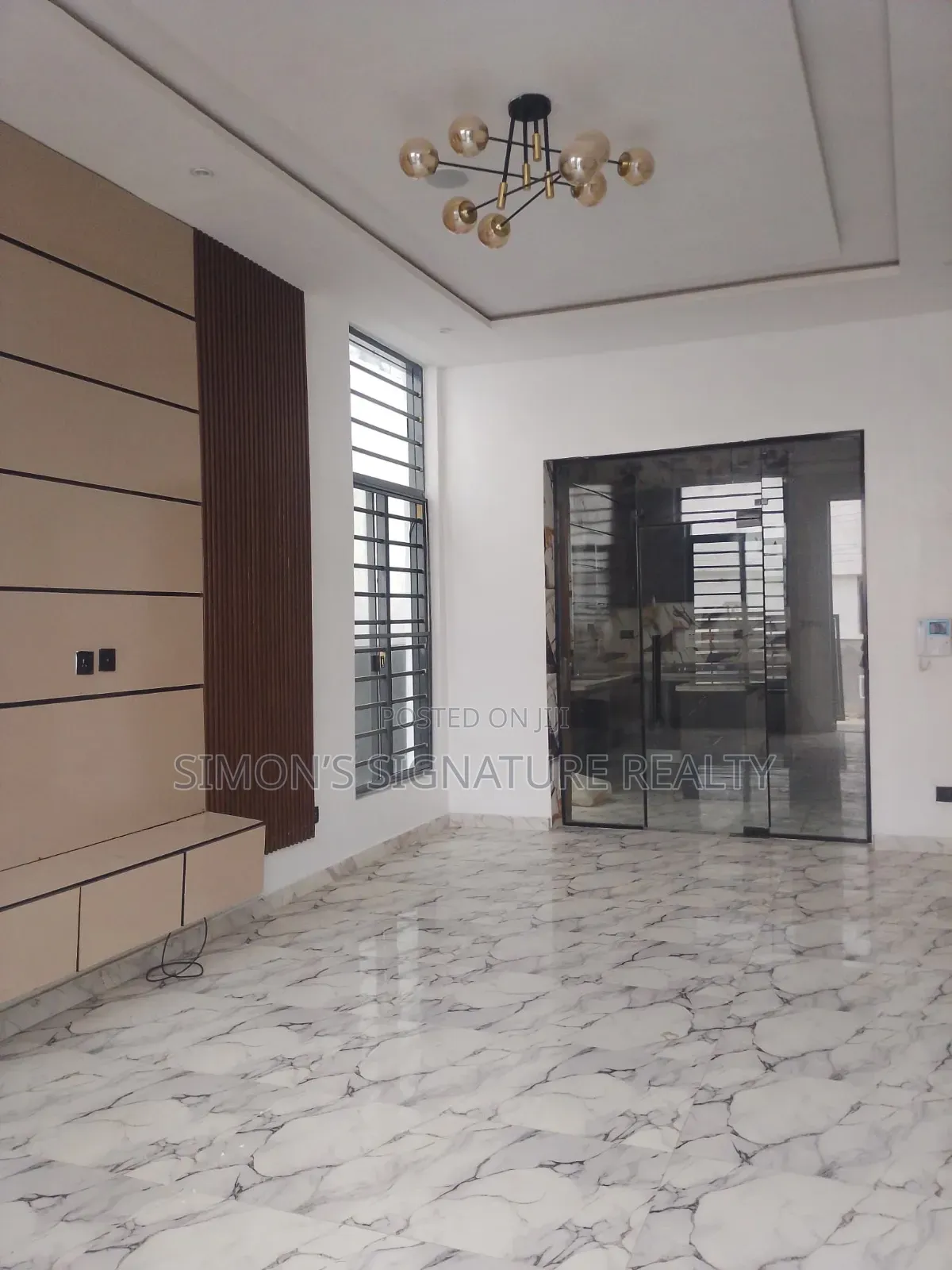 4bdrm Duplex in Ikota for sale