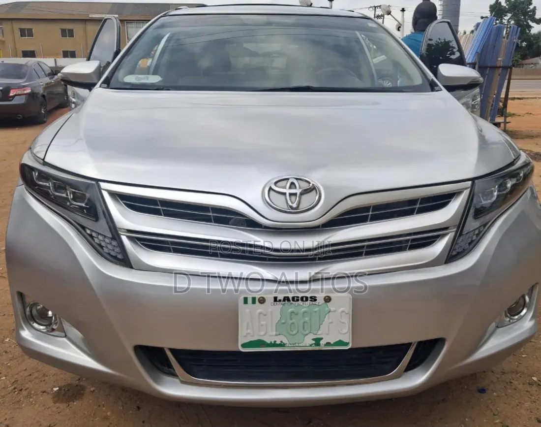 Toyota Venza V6 2011 Silver