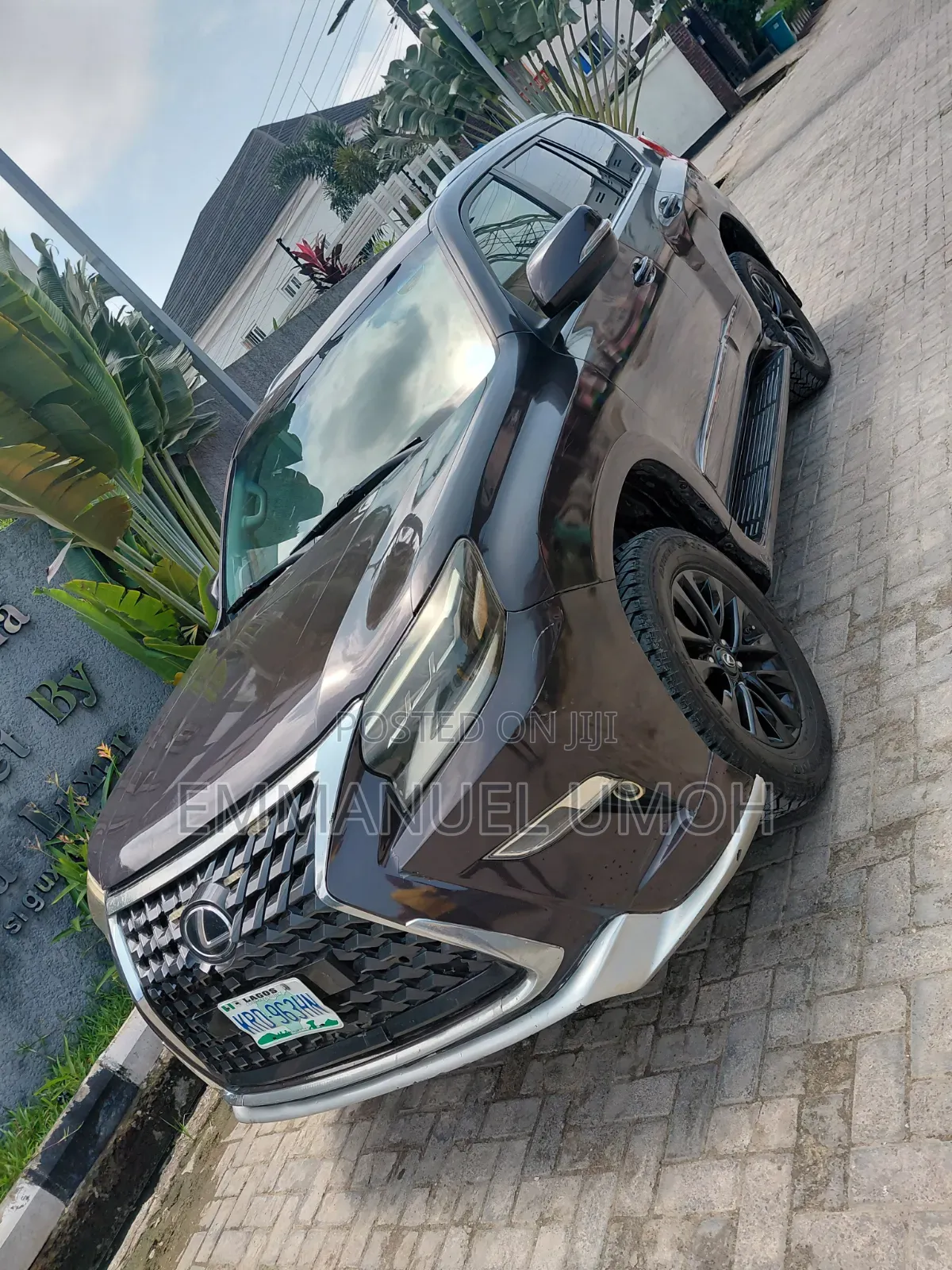 Lexus GX 2012 Brown