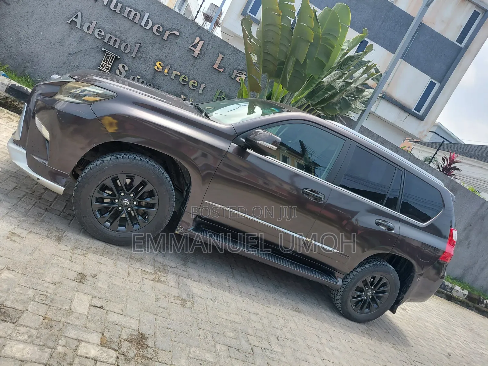 Lexus GX 2012 Brown