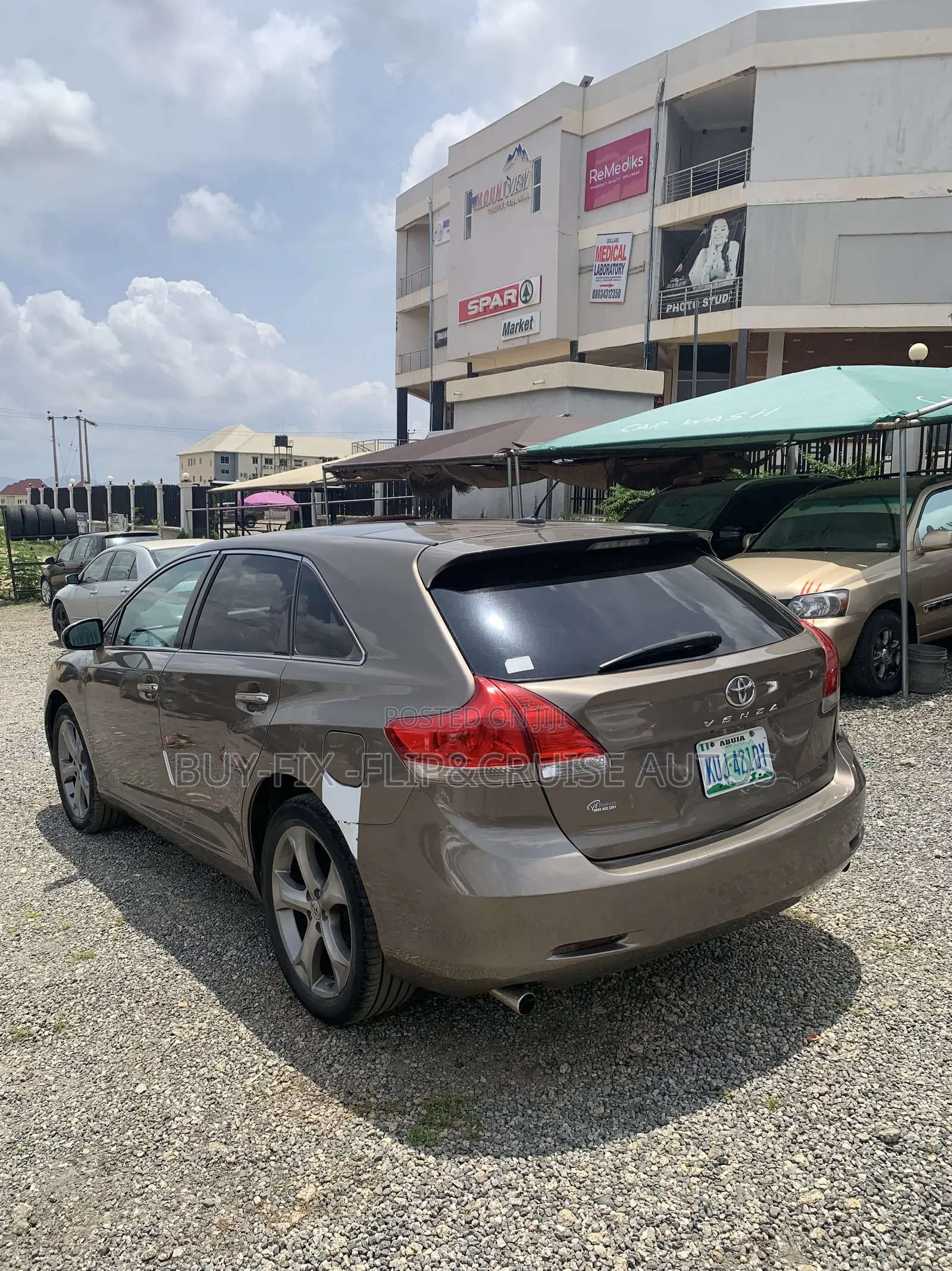 Toyota Venza XLE 2011 Brown