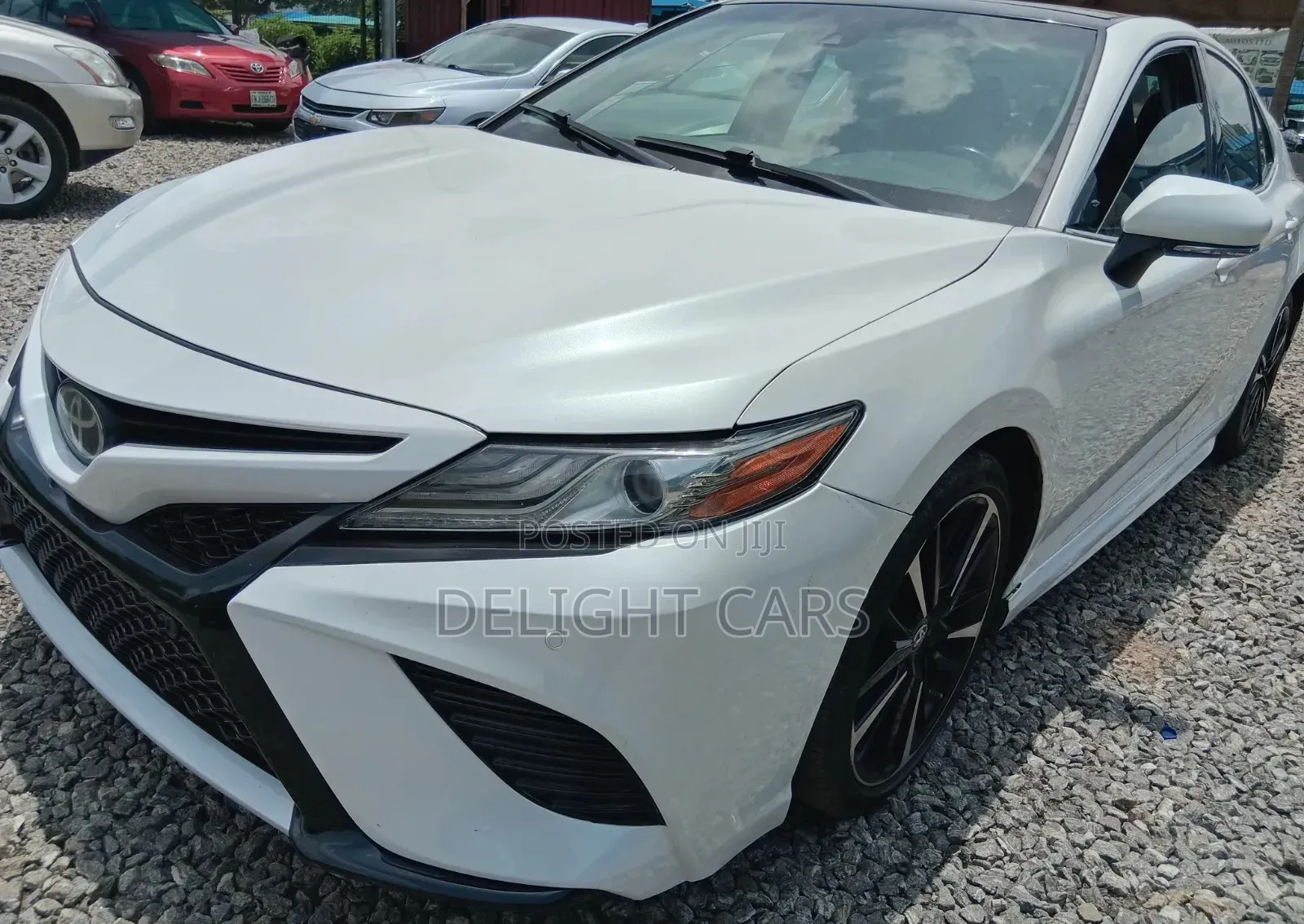 Toyota Camry XSE FWD (2.5L 4cyl 8AM) 2018 White