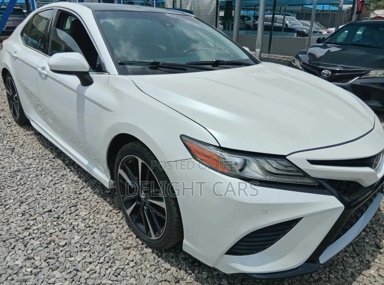 Toyota Camry XSE FWD (2.5L 4cyl 8AM) 2018 White
