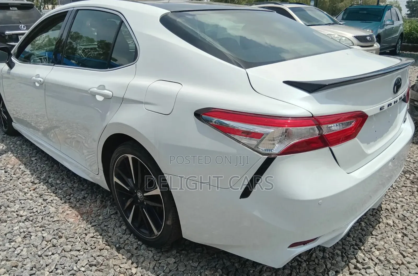 Toyota Camry XSE FWD (2.5L 4cyl 8AM) 2018 White