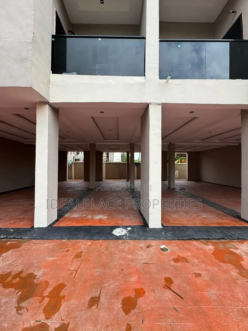 2bdrm Apartment in Sabo / Yaba for sale