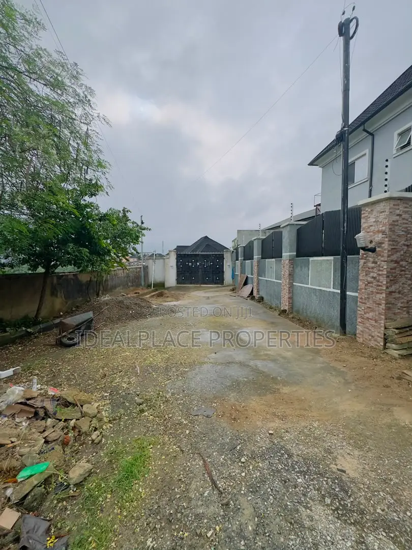 3bdrm Duplex in GRA Phase 1 for sale