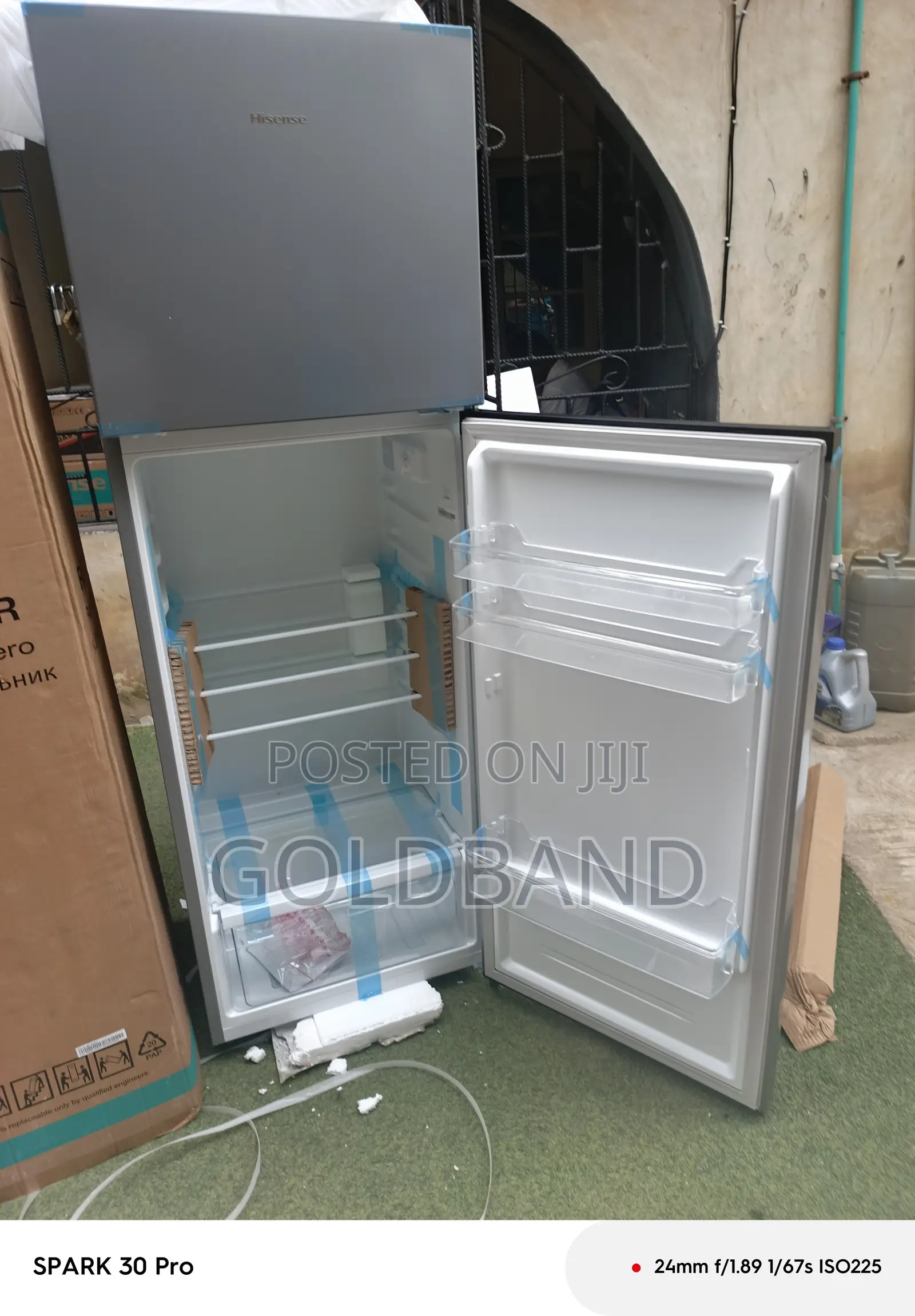 Hisense 306DR Refrigerator – Everyday Freshness Guaranteed