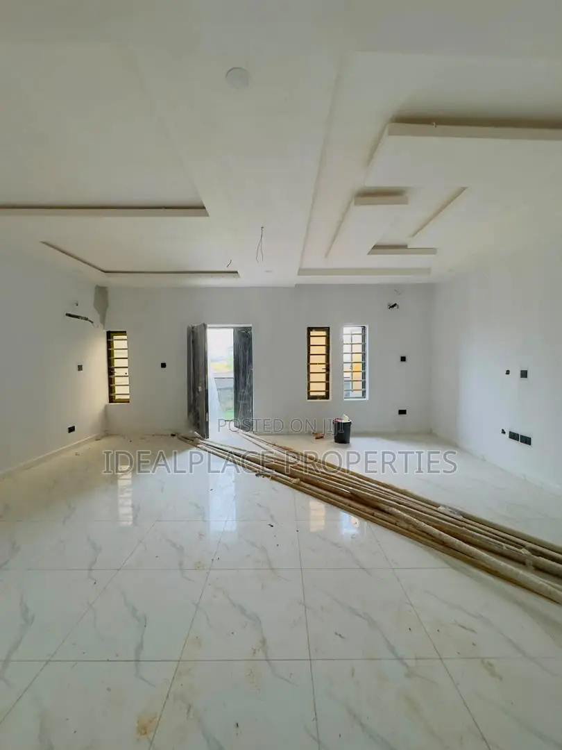 4bdrm Duplex in GRA Phase 1 for sale