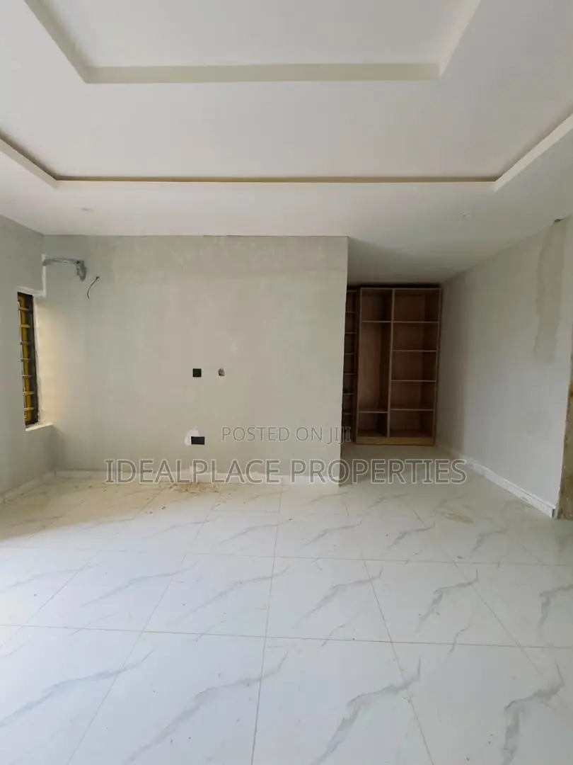 4bdrm Duplex in GRA Phase 1 for sale