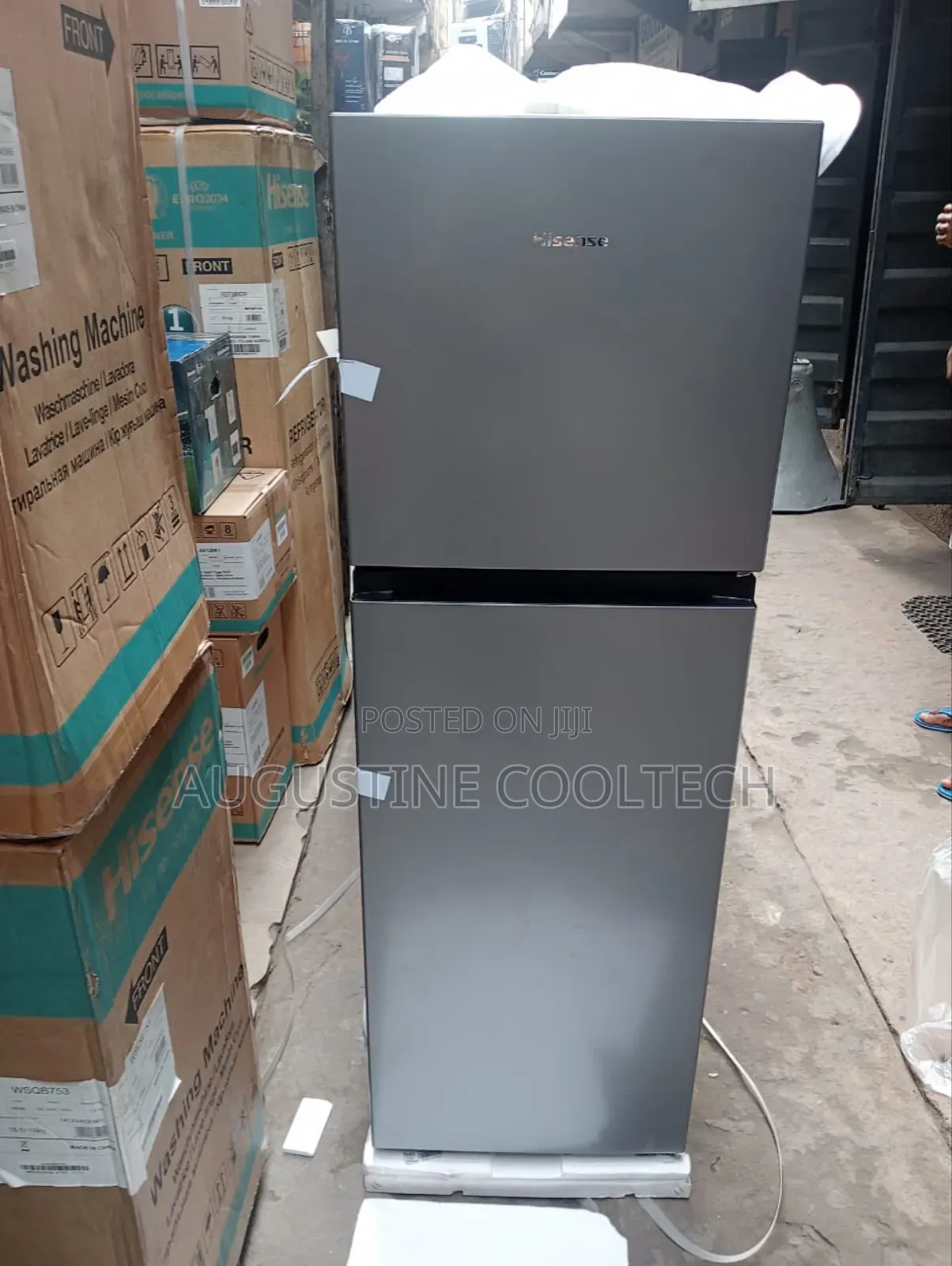 Brand New Hisense Fridge REF200DR(154liters)
