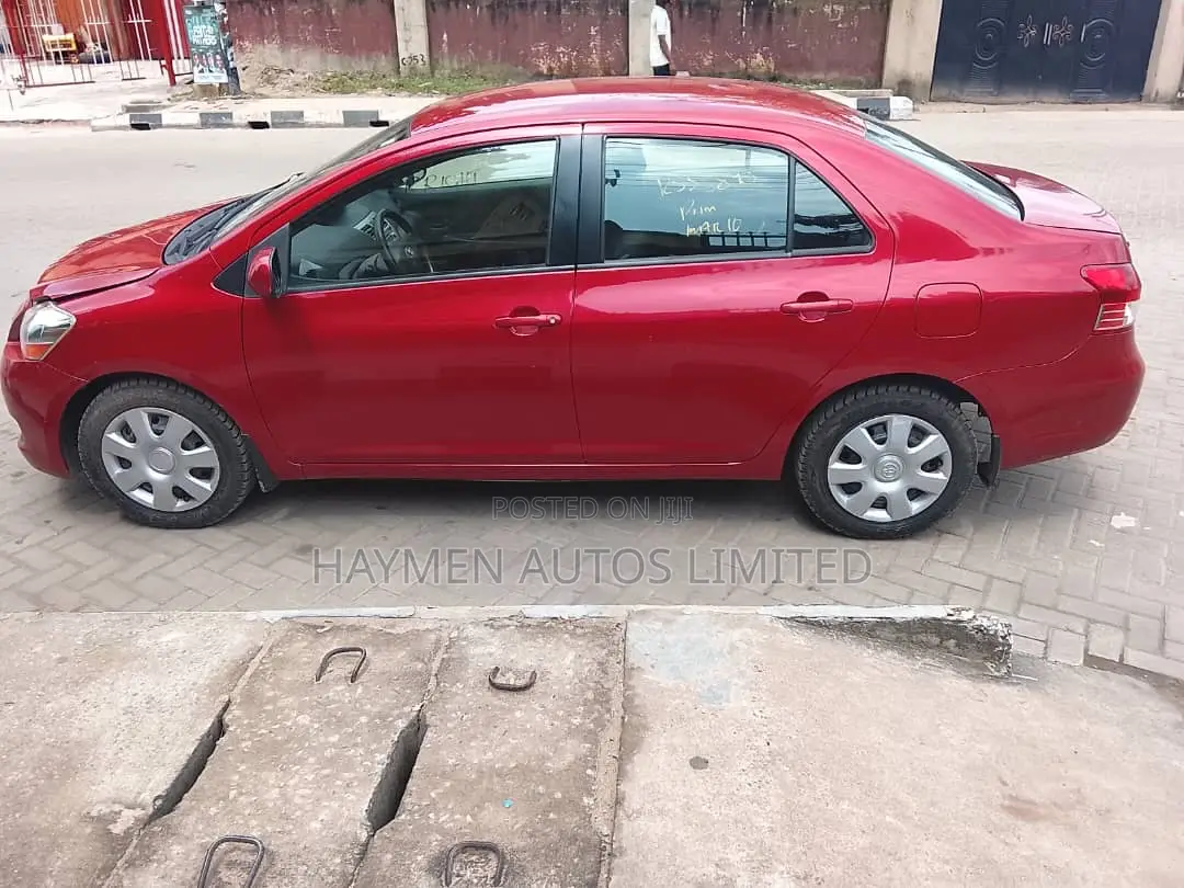 Toyota Yaris 1.5 Automatic 2009 Red
