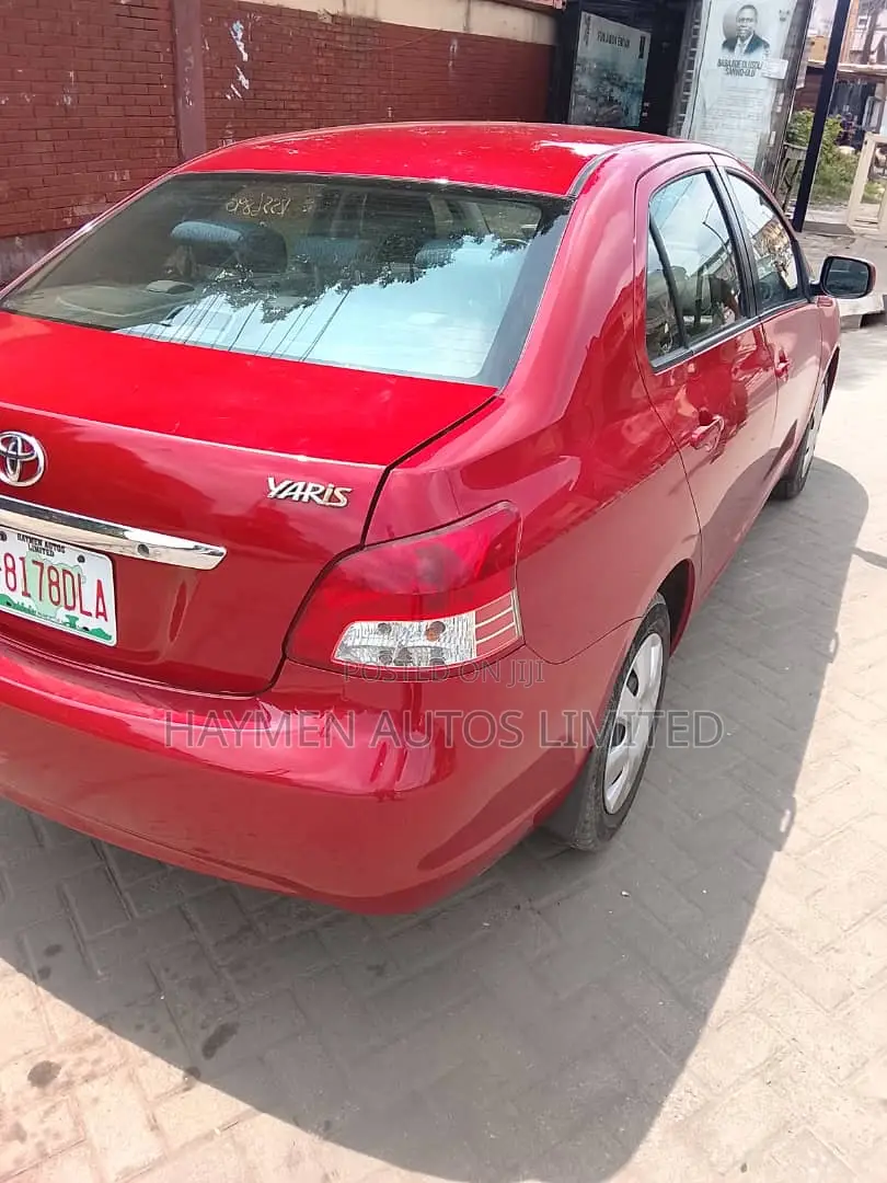 Toyota Yaris 1.5 Automatic 2009 Red